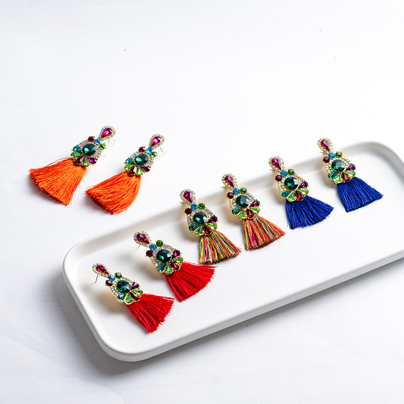 Modische farbige Diamantlegier – Ethnic Fashion Brand Bewertung und Preis