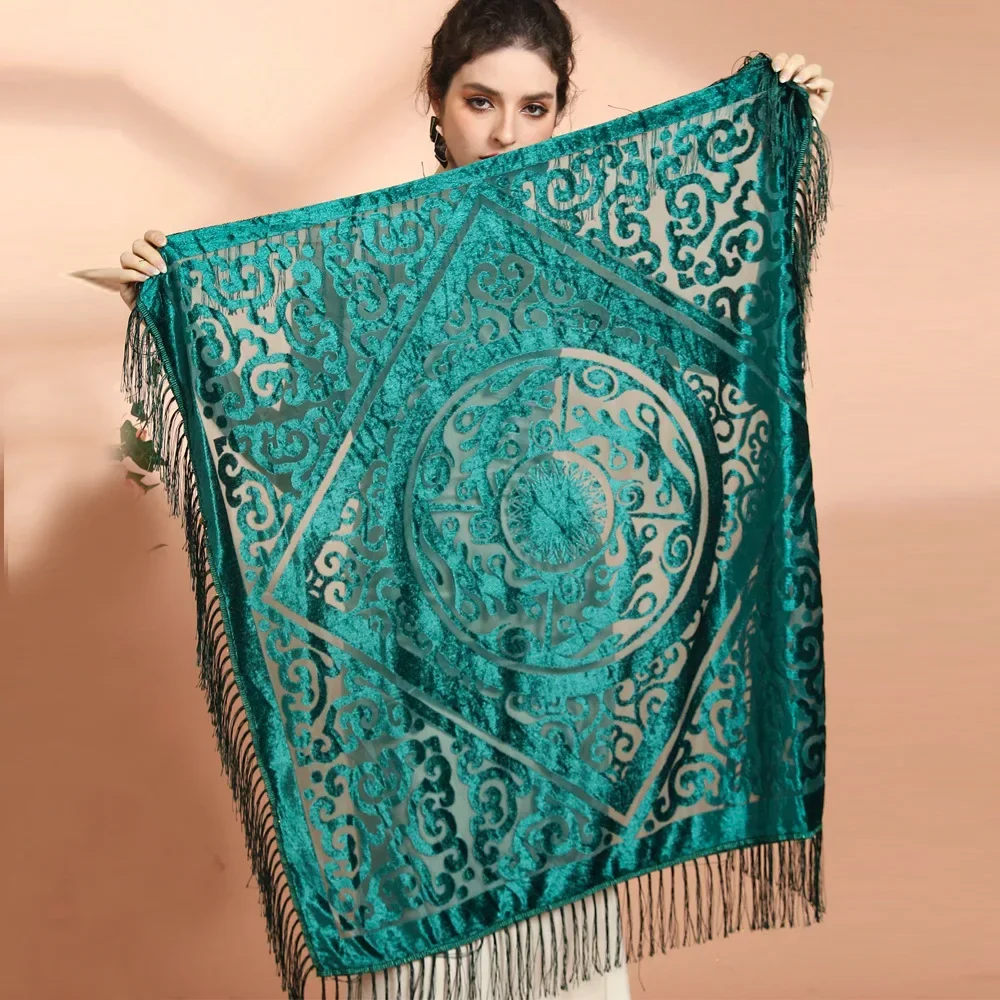AW25 Samt-Jacquard-Schal mit Q – Ethnic Fashion Collection Bewertung und Preis