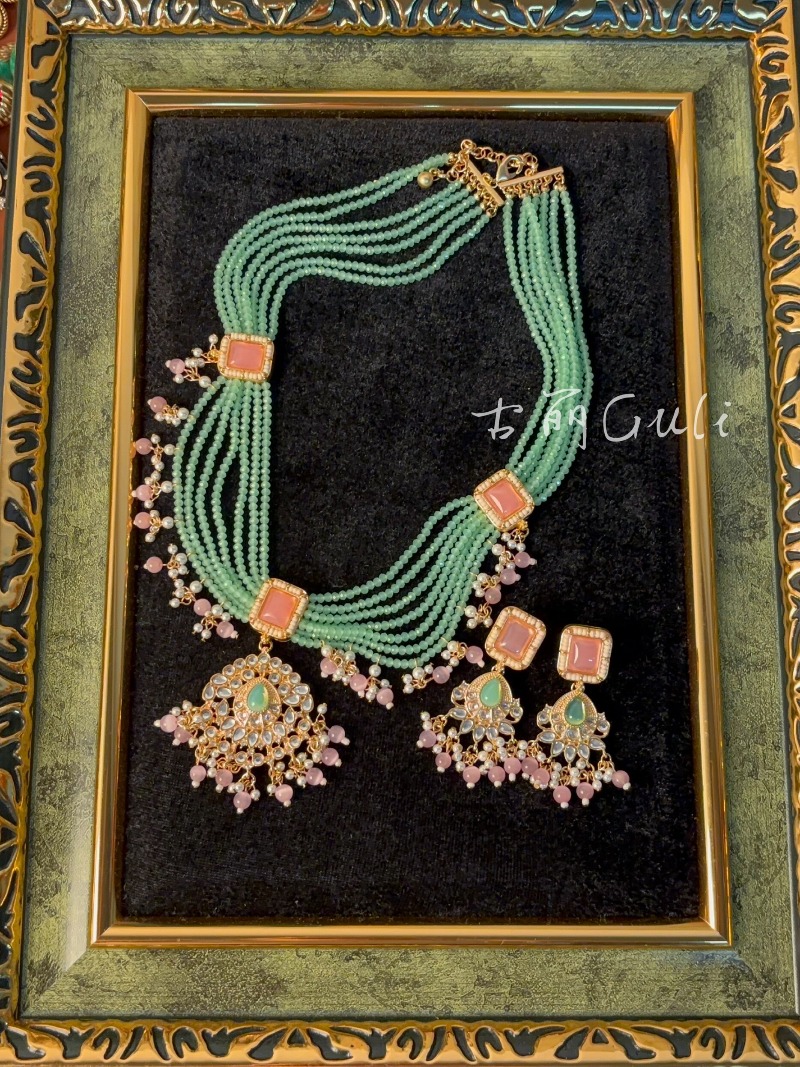 Vintage Hofstil Buchinschrift  – Ethnic Fashion Book Bewertung und Preis